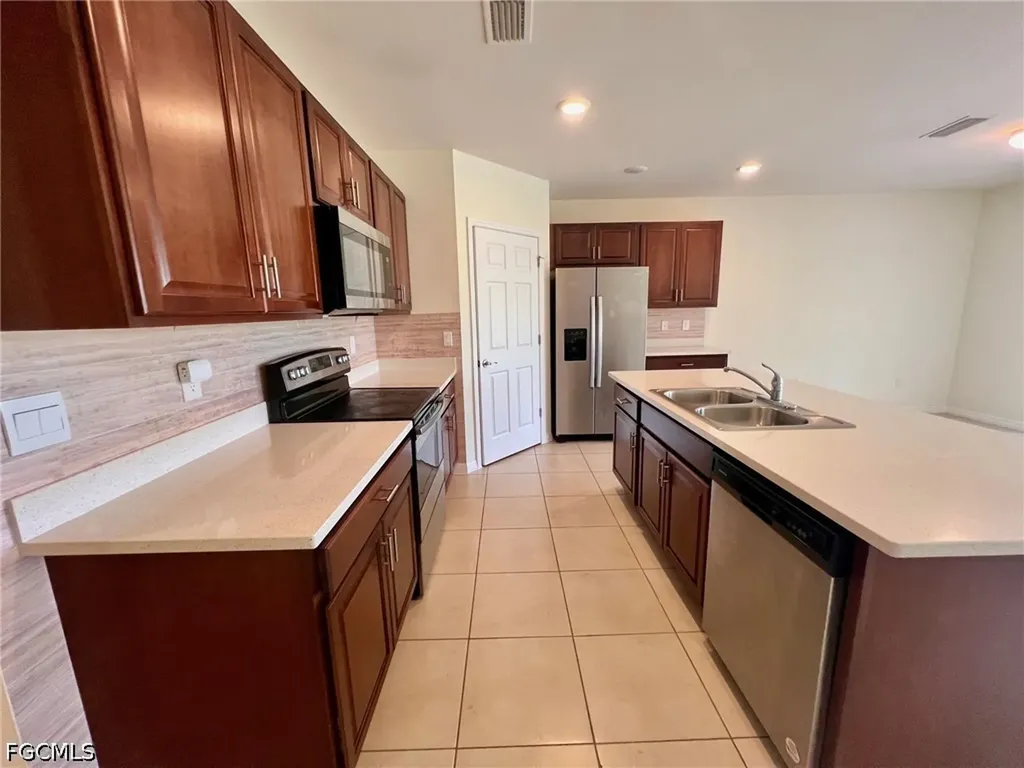 212 SW 25th Avenue Cape Coral FL 33991