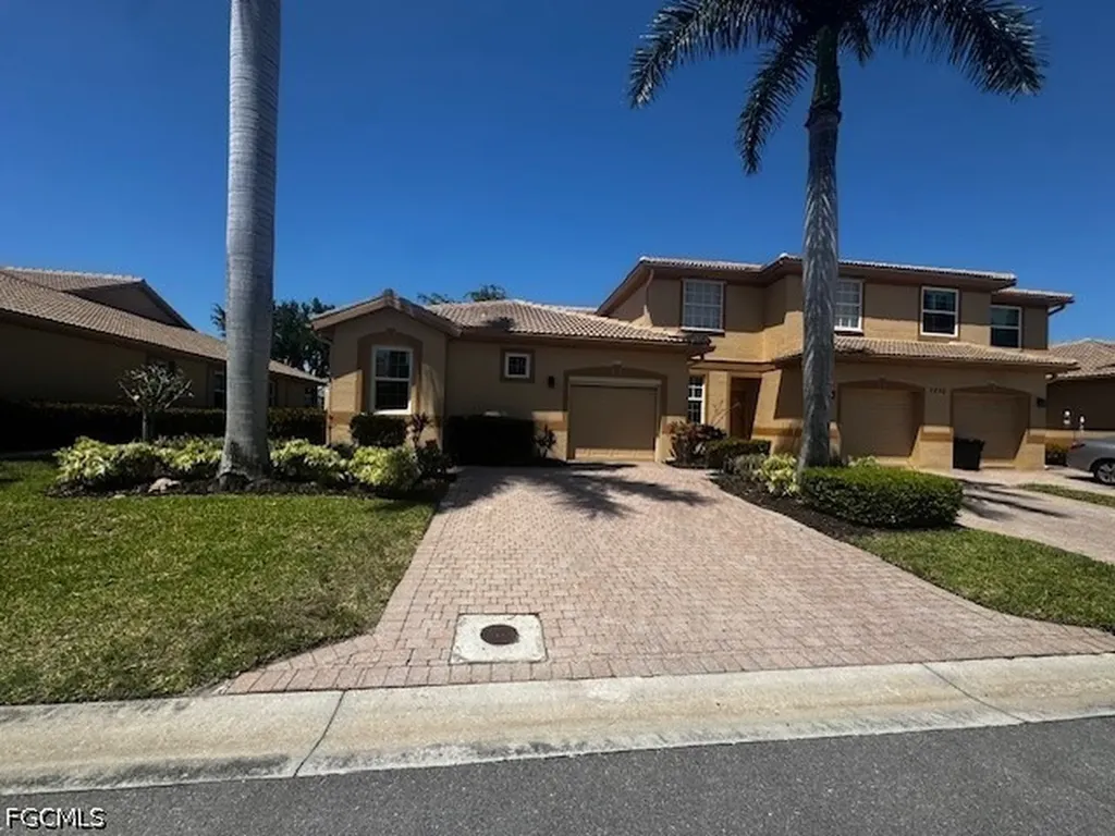 7850 Lake Sawgrass Loop Fort Myers FL 33907