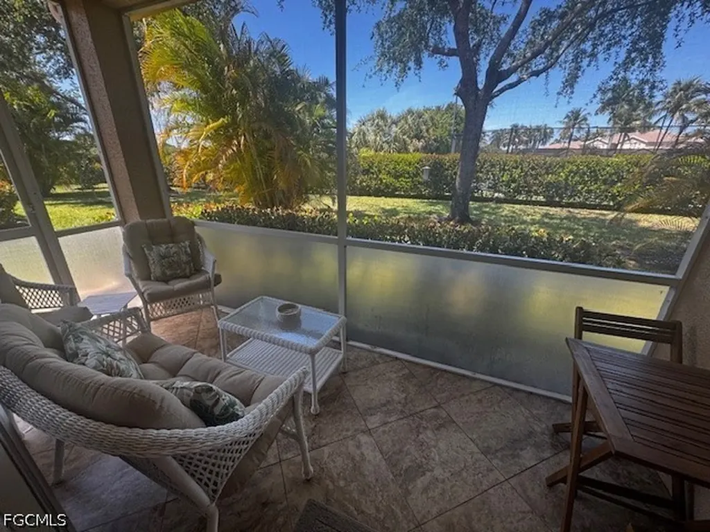 7850 Lake Sawgrass Loop Fort Myers FL 33907