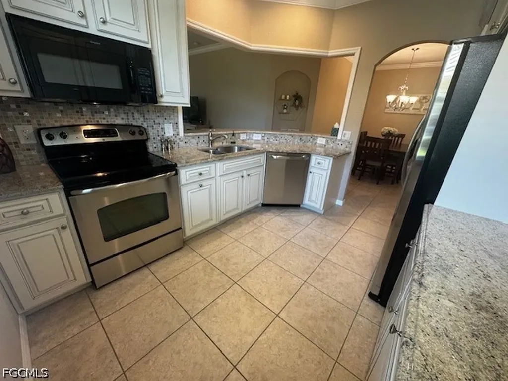 7850 Lake Sawgrass Loop Fort Myers FL 33907