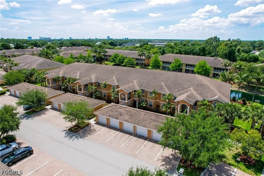 1102 Winding Pines Circle Cape Coral FL 33909