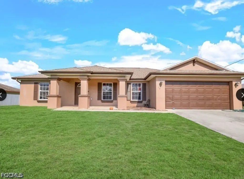 1062 Jamil Avenue S Lehigh Acres FL 33974