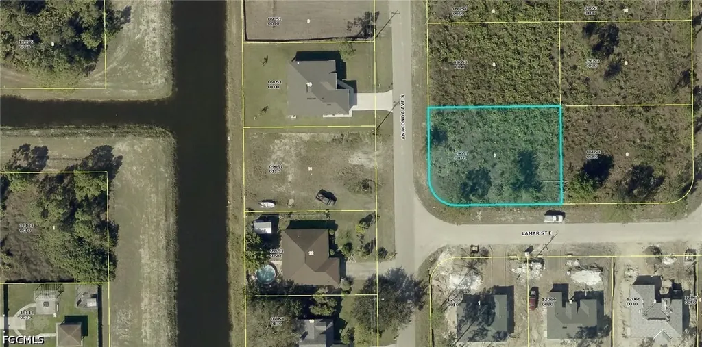 821 Anaconda Avenue S Lehigh Acres FL 33974