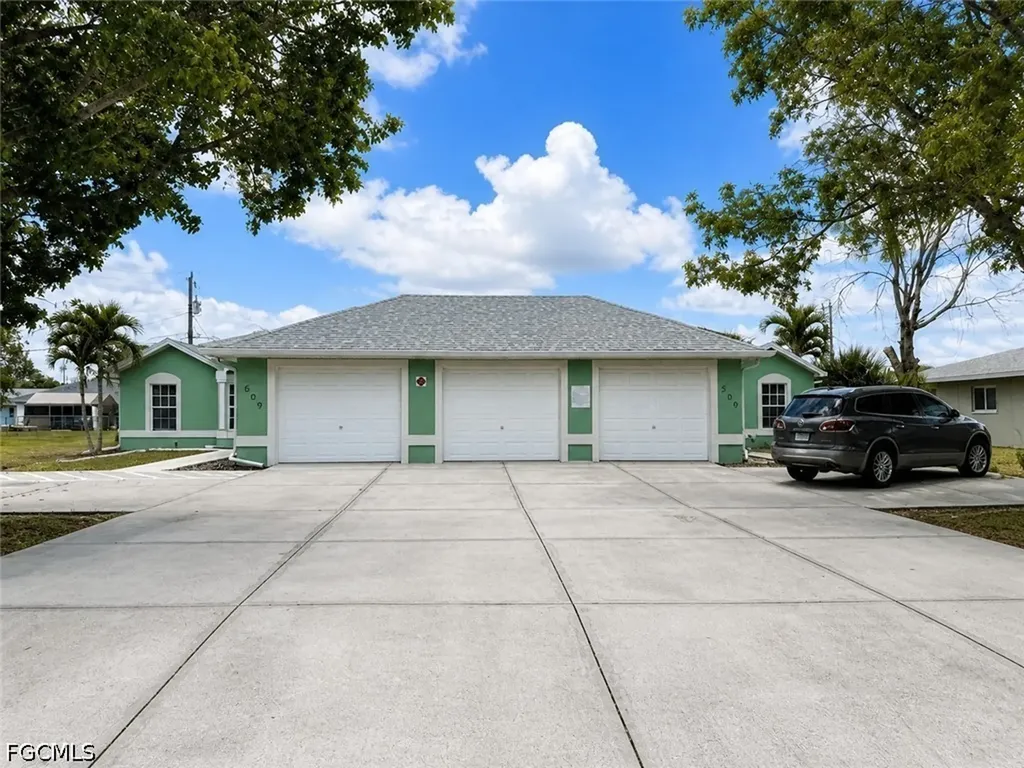 509 NE 24th Place Cape Coral FL 33909