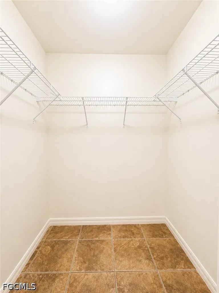 509 NE 24th Place Cape Coral FL 33909