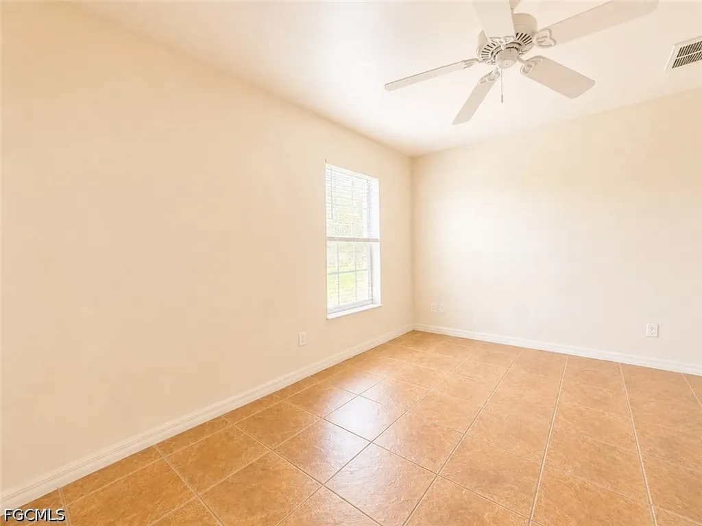 509 NE 24th Place Cape Coral FL 33909