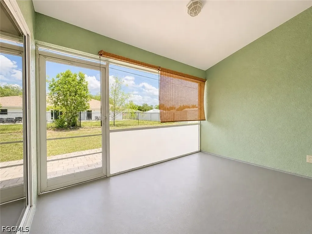 509 NE 24th Place Cape Coral FL 33909