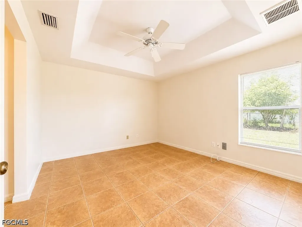 509 NE 24th Place Cape Coral FL 33909
