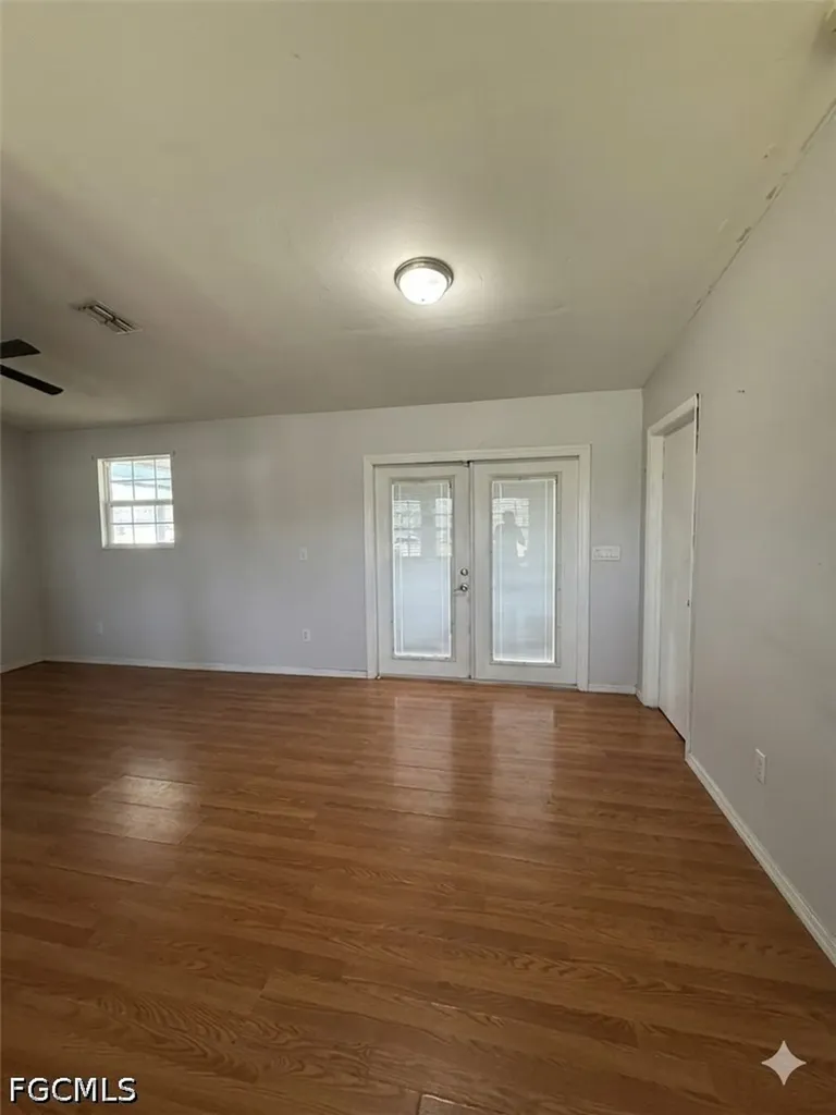 900 NE 18th Terrace Cape Coral FL 33909