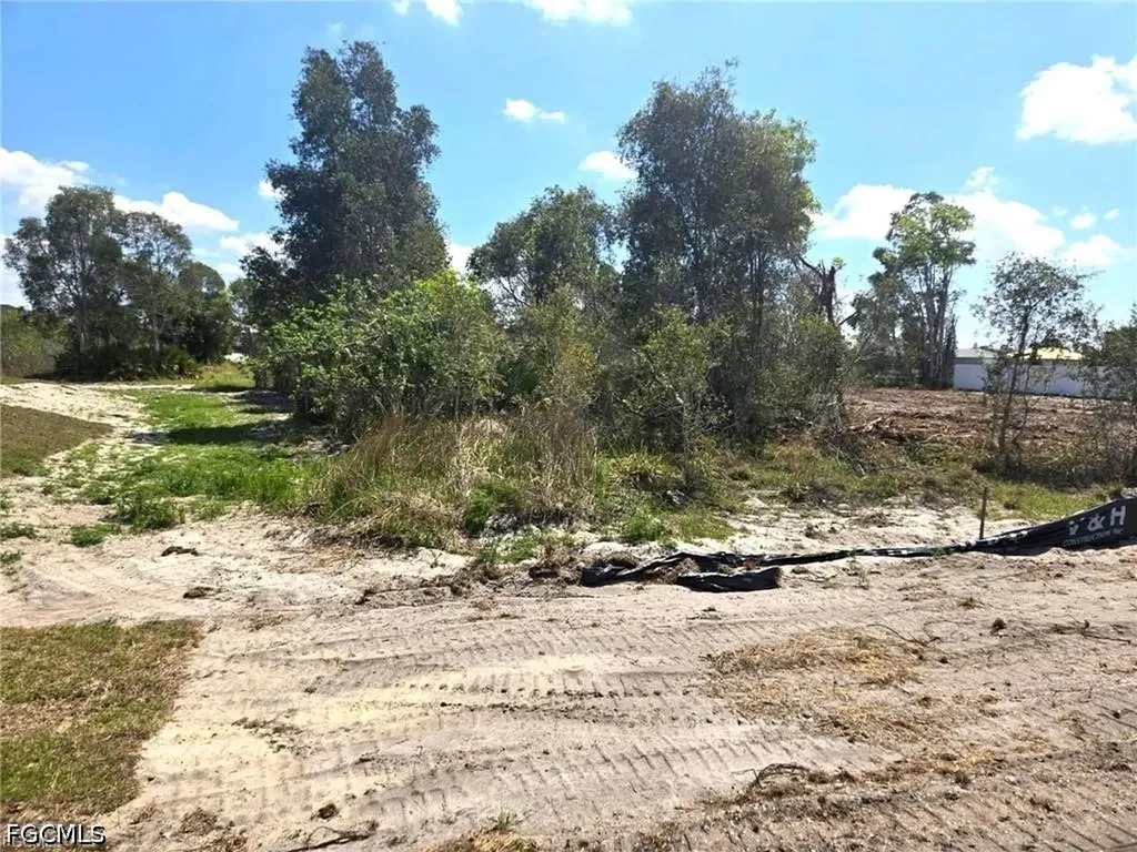 811 Bell Boulevard S Lehigh Acres FL 33974