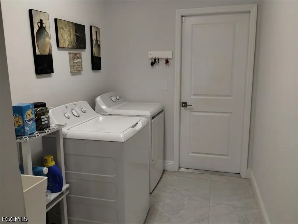 314 SE 15th Terrace Cape Coral FL 33990