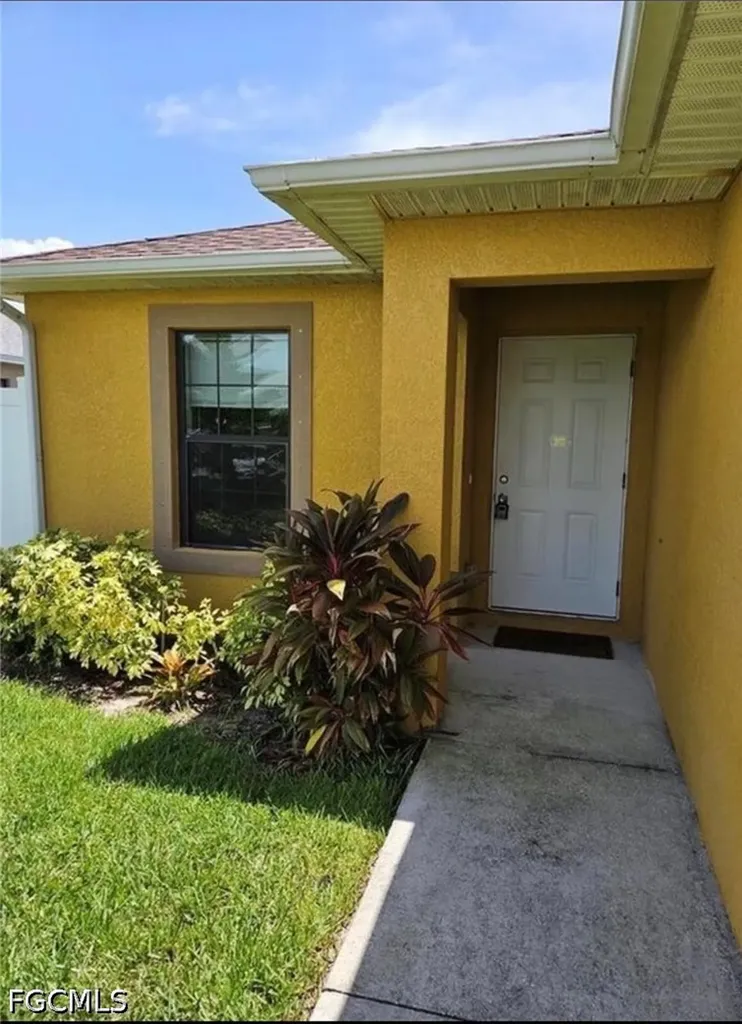 1630 SW 33rd Terrace Cape Coral FL 33914