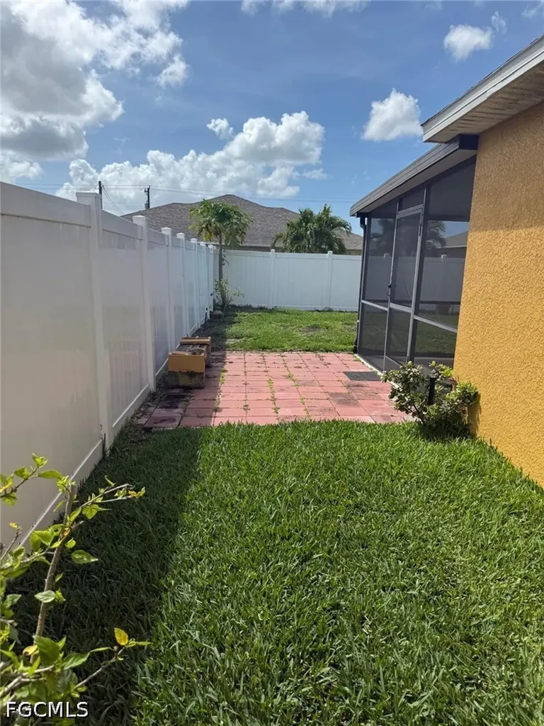 1630 SW 33rd Terrace Cape Coral FL 33914
