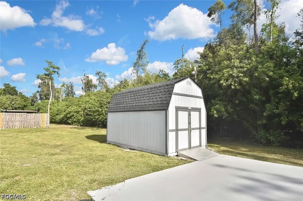 12206 Honeysuckle Road Fort Myers FL 33966