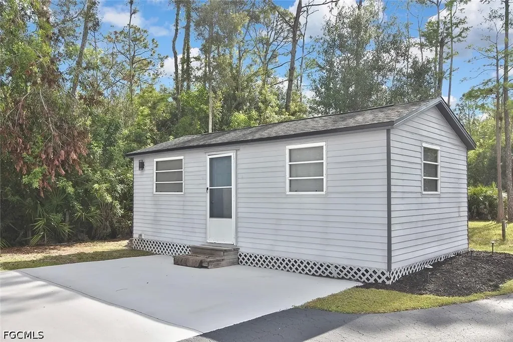 12206 Honeysuckle Road Fort Myers FL 33966