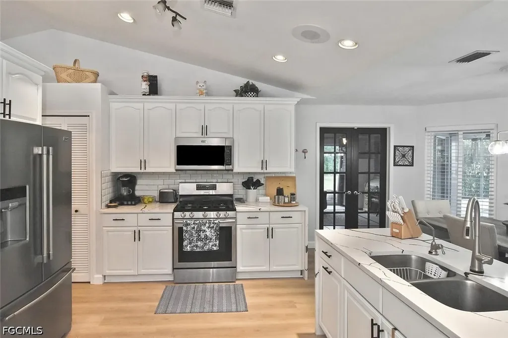 12206 Honeysuckle Road Fort Myers FL 33966