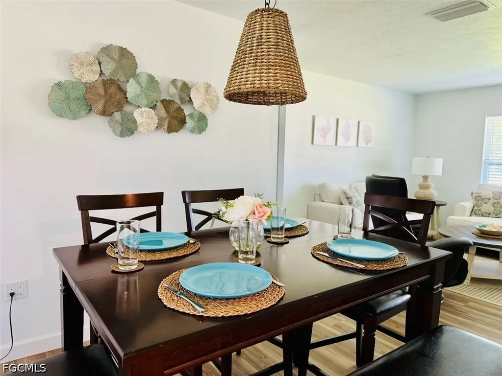 5229 Pocatella Court Cape Coral FL 33904