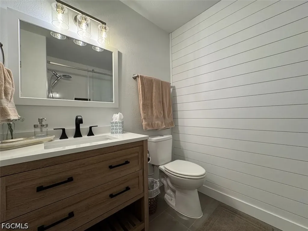 5229 Pocatella Court Cape Coral FL 33904