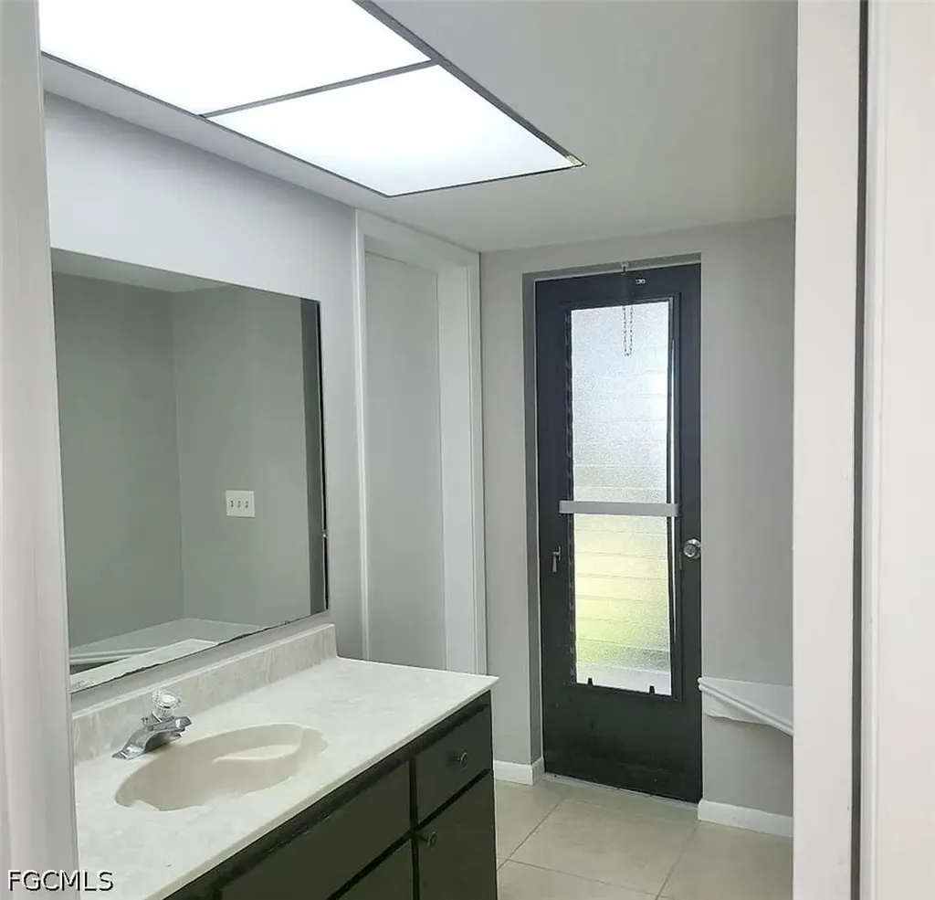 506 SE 26th Street Cape Coral FL 33904