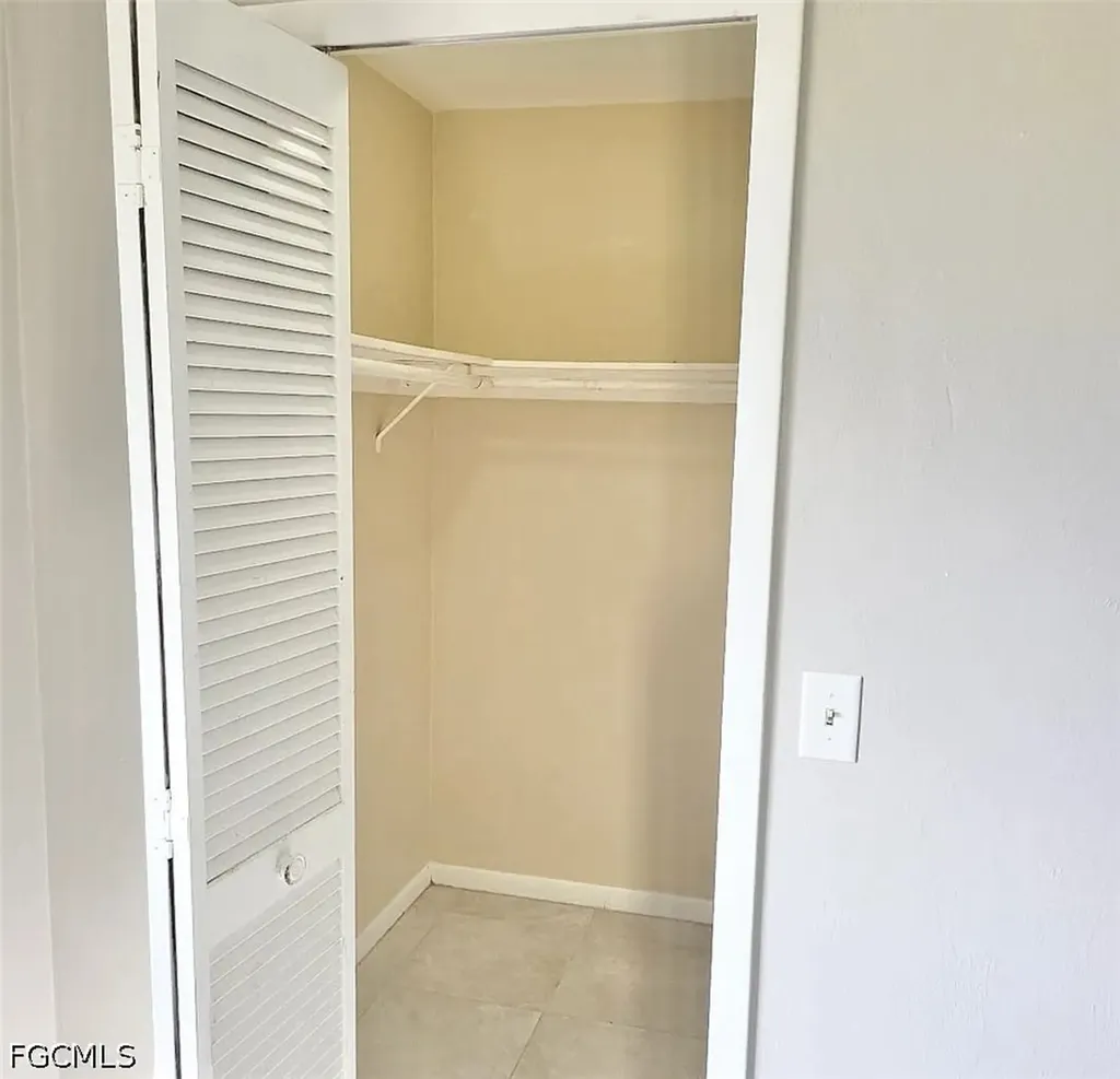 506 SE 26th Street Cape Coral FL 33904