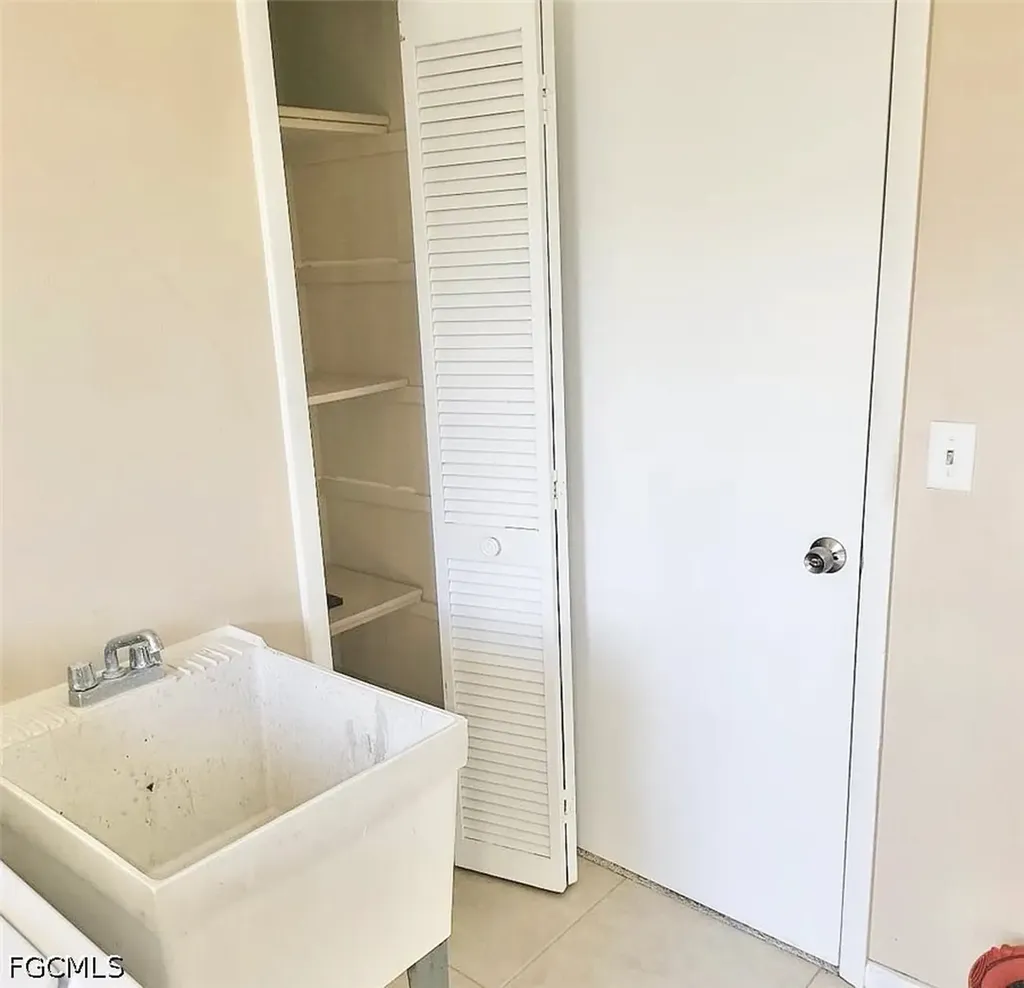 506 SE 26th Street Cape Coral FL 33904