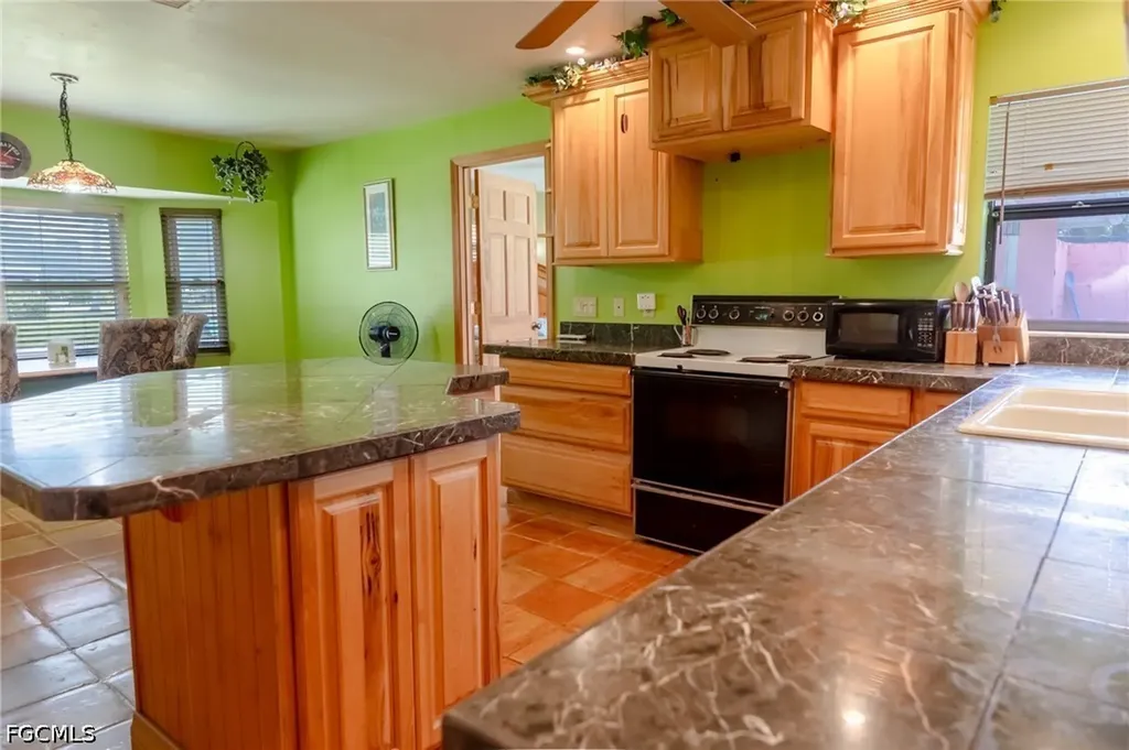 4240 Riverview Road Fort Myers FL 33905