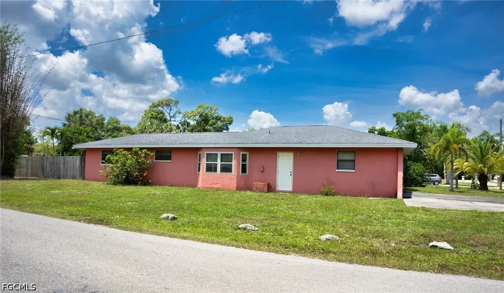 4240 Riverview Road Fort Myers FL 33905