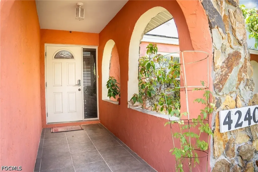 4240 Riverview Road Fort Myers FL 33905