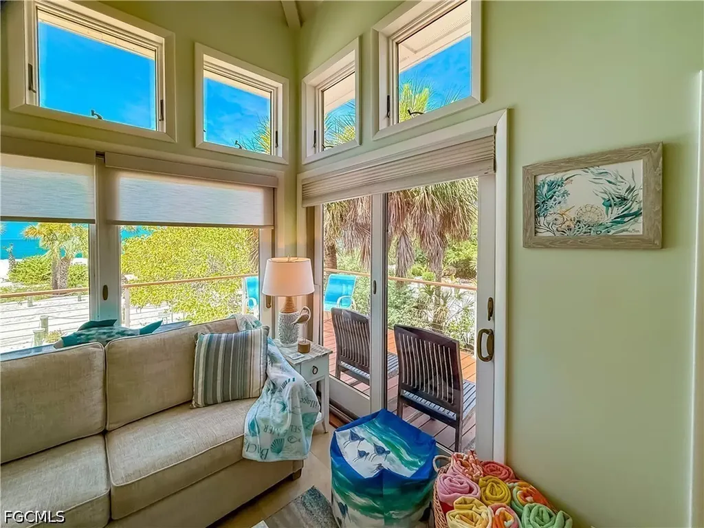 541 Gulf Lane Upper Captiva FL 33924
