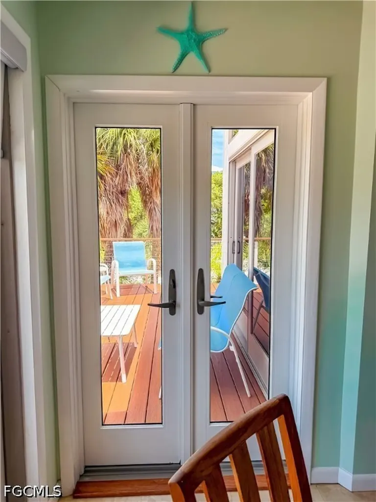 541 Gulf Lane Upper Captiva FL 33924