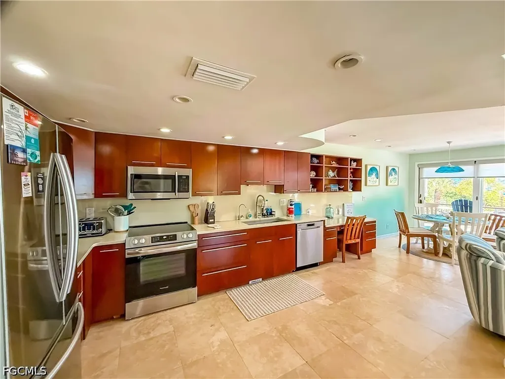 541 Gulf Lane Upper Captiva FL 33924