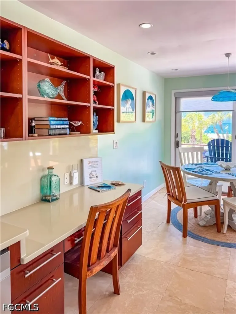 541 Gulf Lane Upper Captiva FL 33924