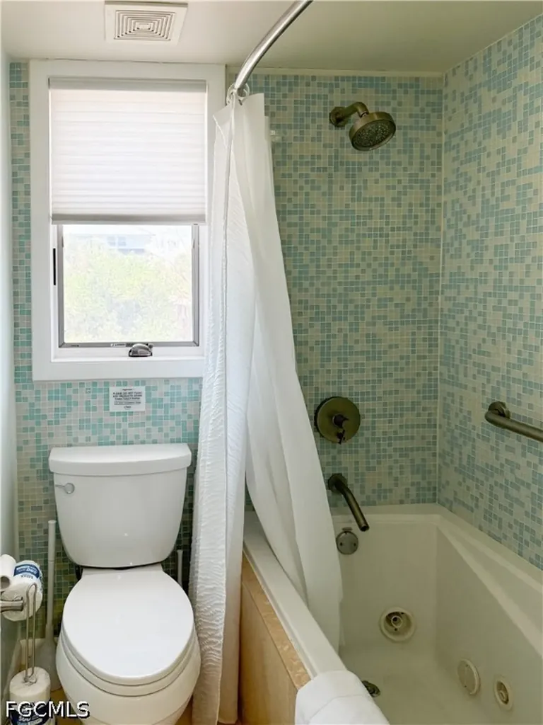 541 Gulf Lane Upper Captiva FL 33924