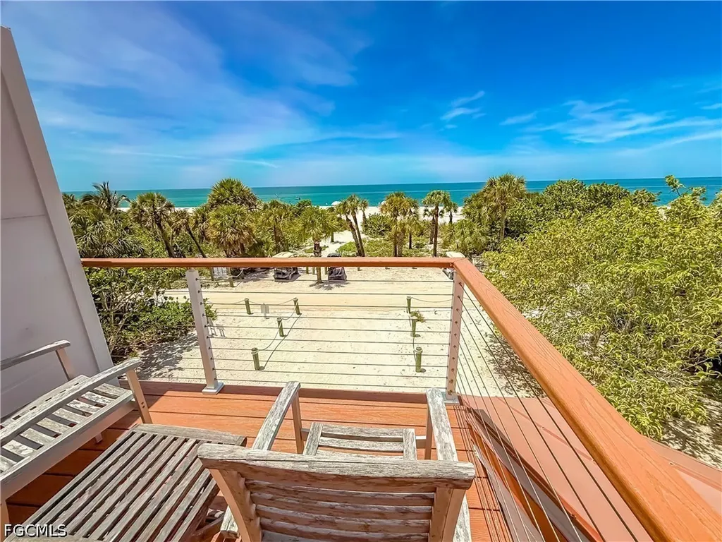 541 Gulf Lane Upper Captiva FL 33924