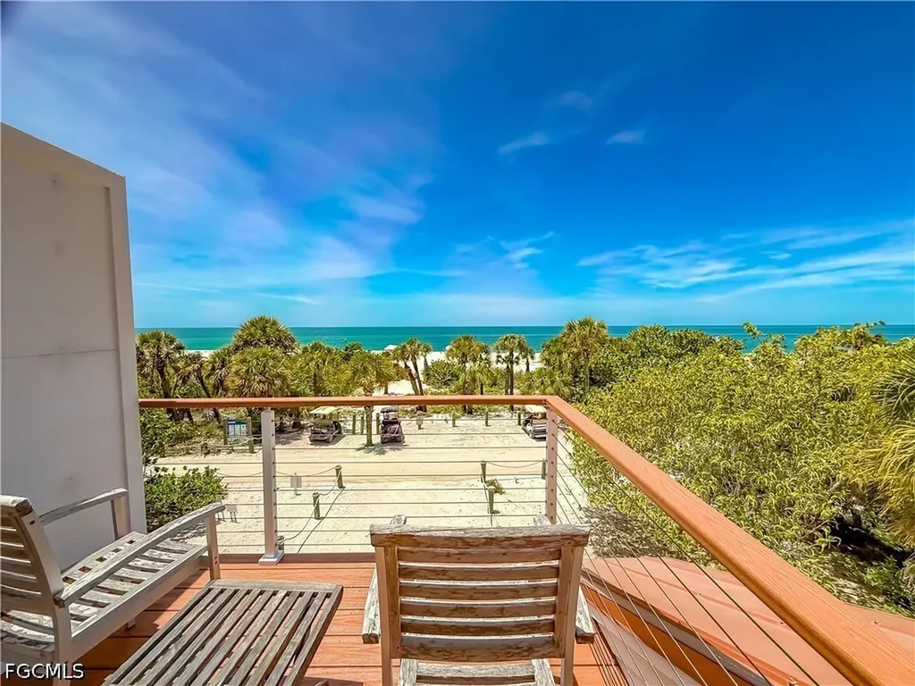 541 Gulf Lane Upper Captiva FL 33924