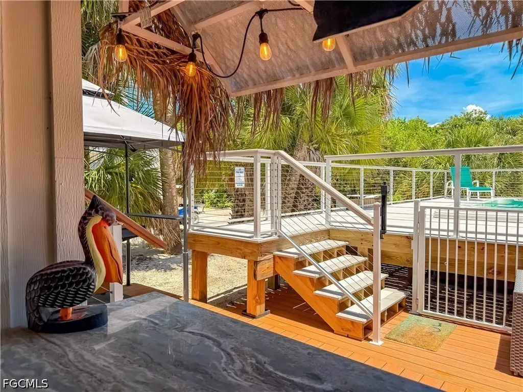541 Gulf Lane Upper Captiva FL 33924