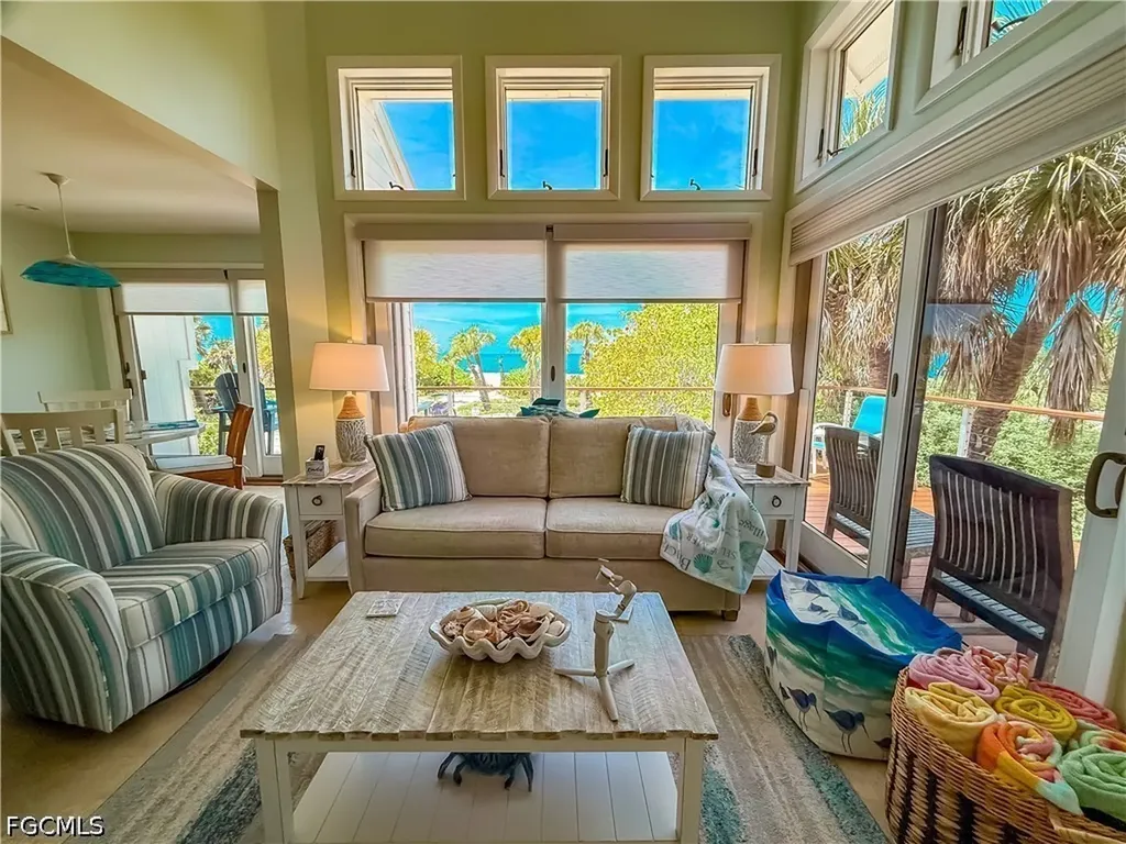 541 Gulf Lane Upper Captiva FL 33924