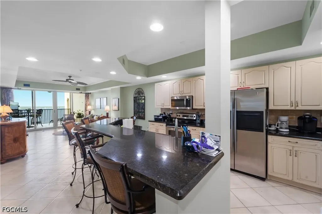 2797 1st Street Fort Myers FL 33916