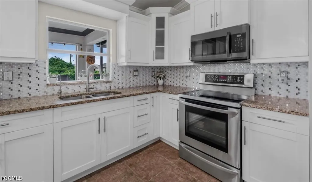 2705 41st Street W Lehigh Acres FL 33971