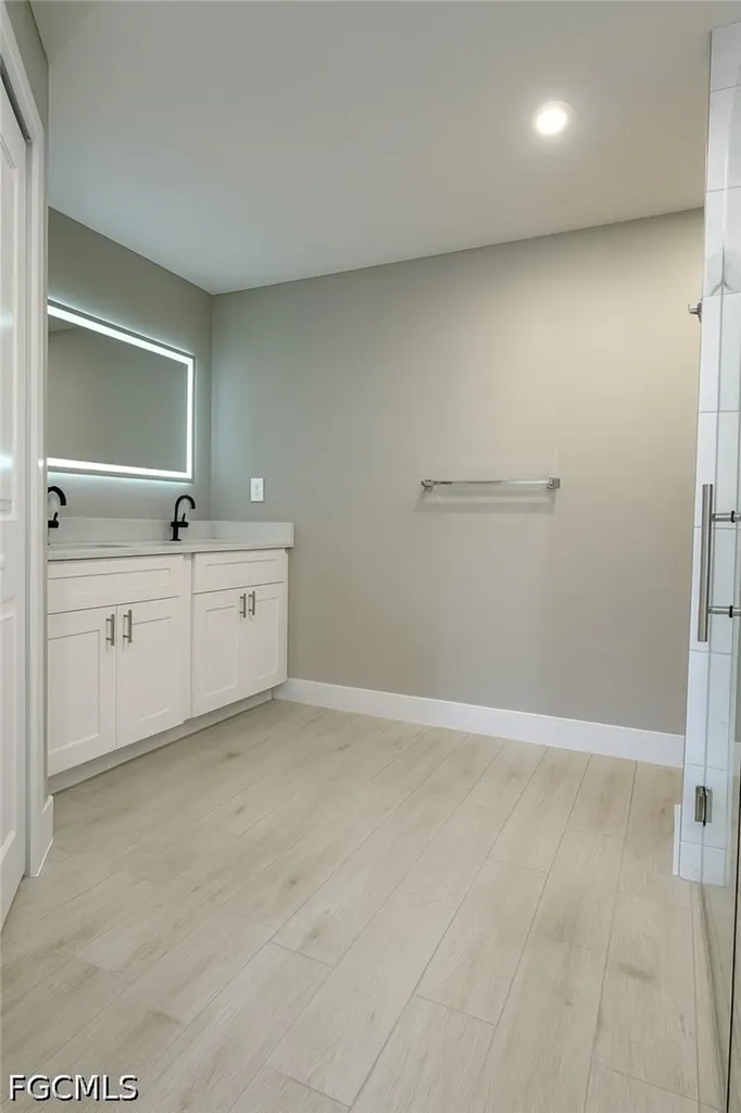 402 NE 31st Terrace Cape Coral FL 33909
