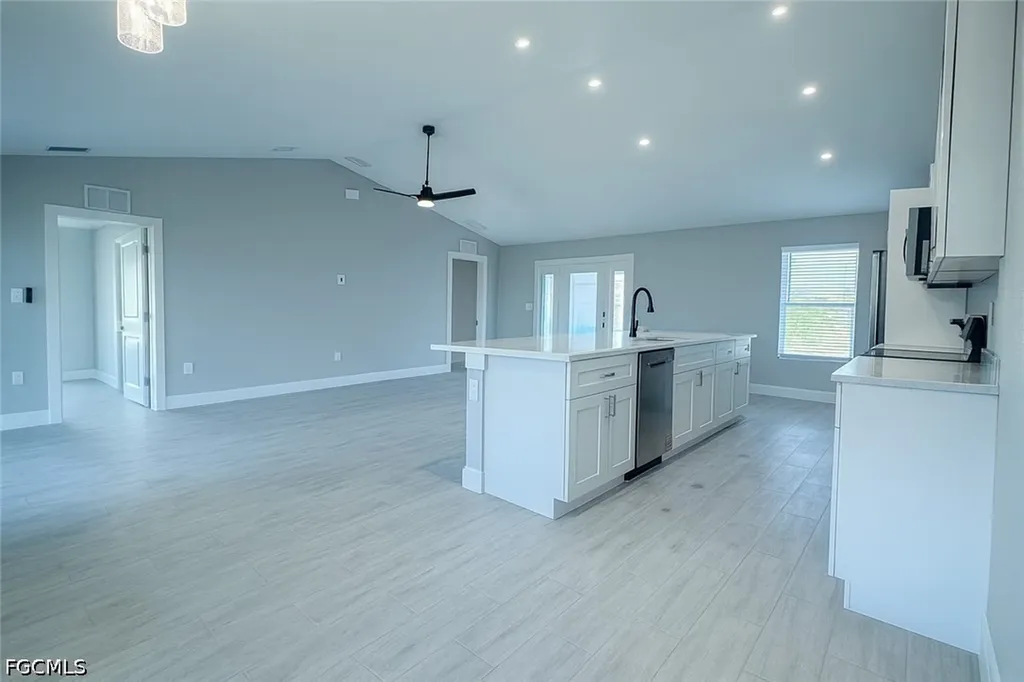 402 NE 31st Terrace Cape Coral FL 33909