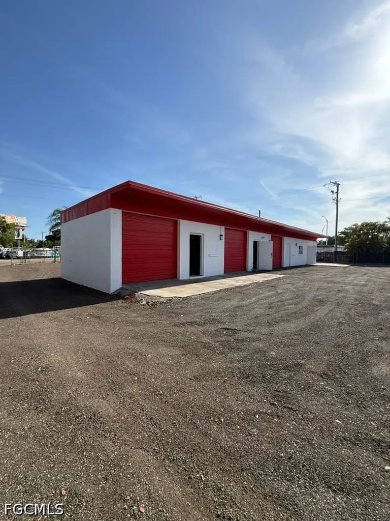 27 Cardinal Drive North Fort Myers FL 33917