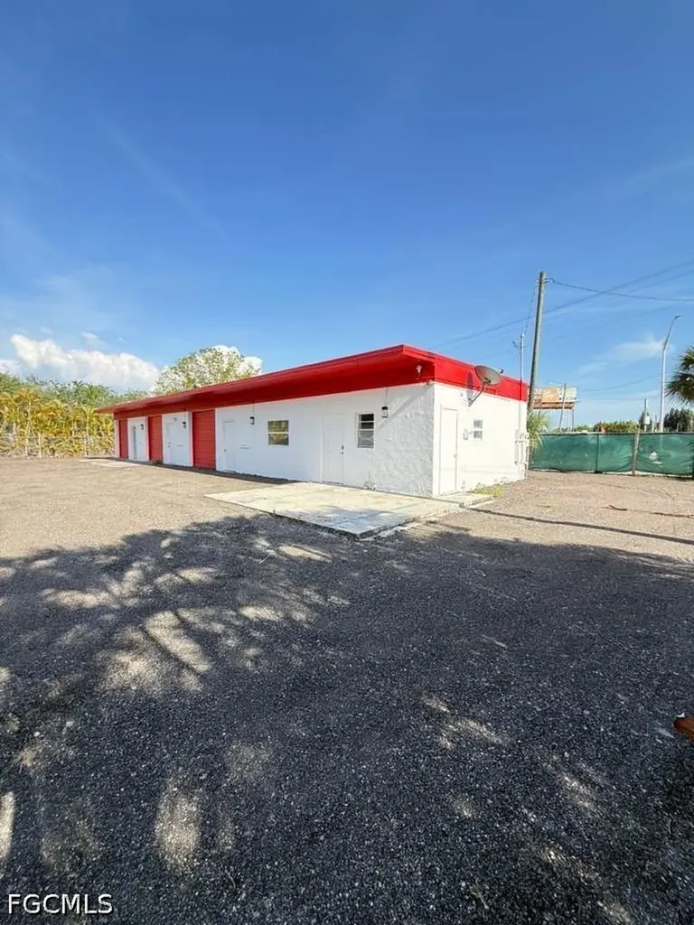 27 Cardinal Drive North Fort Myers FL 33917