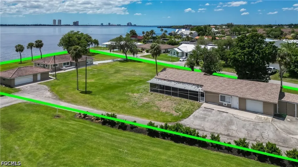 1818/1822 Stevenson Road North Fort Myers FL 33917