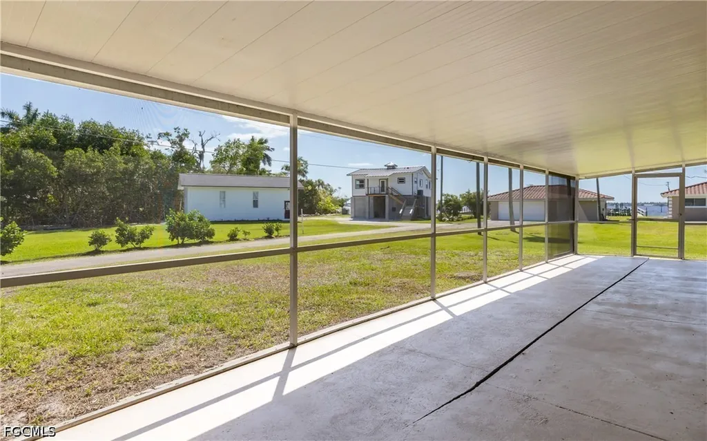 1818/1822 Stevenson Road North Fort Myers FL 33917