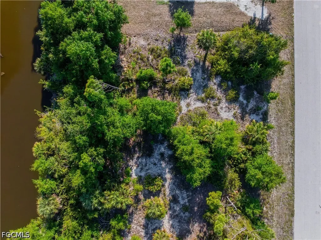 12217 Clarendon Avenue Port Charlotte FL 33981