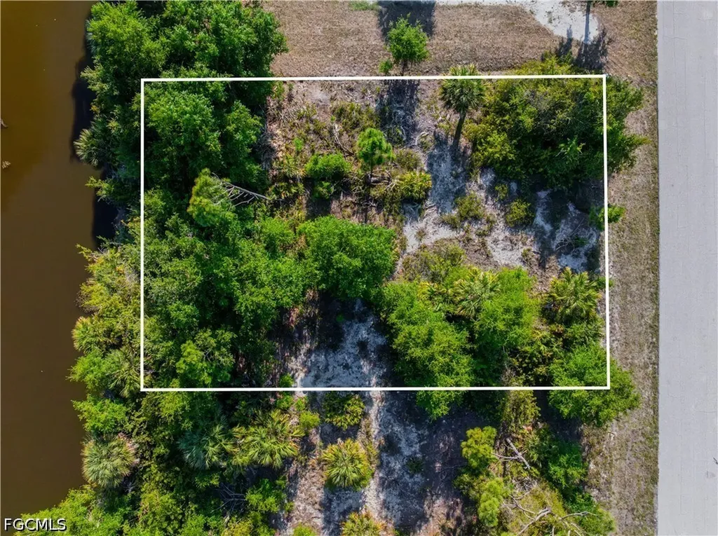 12217 Clarendon Avenue Port Charlotte FL 33981
