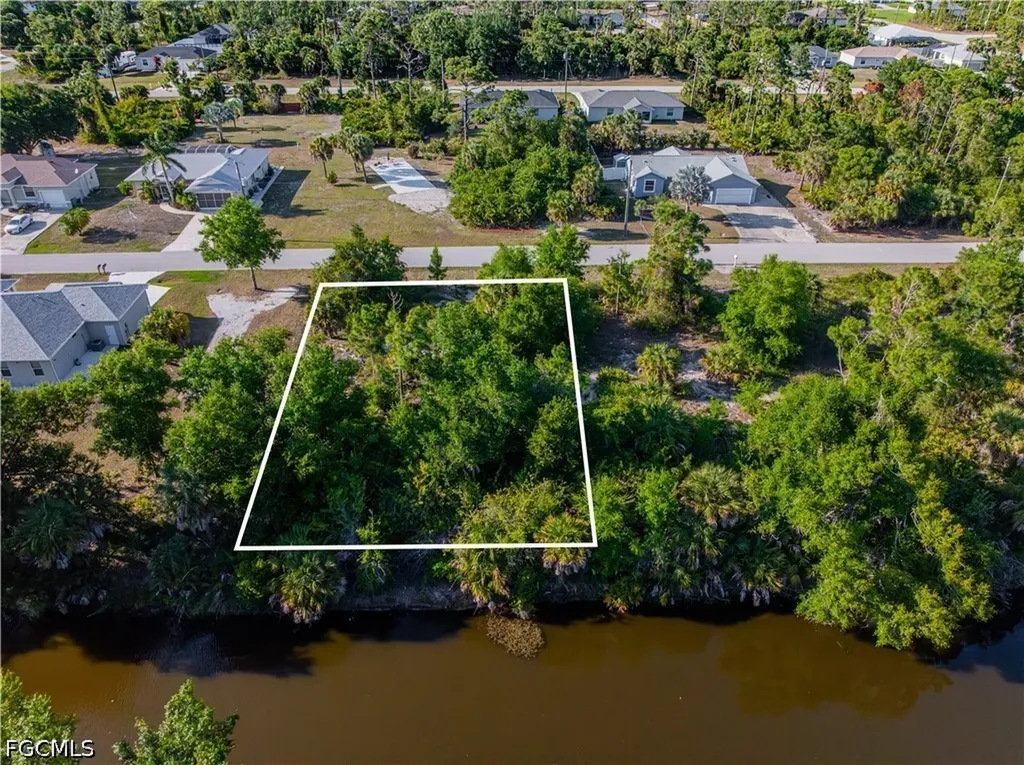 12217 Clarendon Avenue Port Charlotte FL 33981