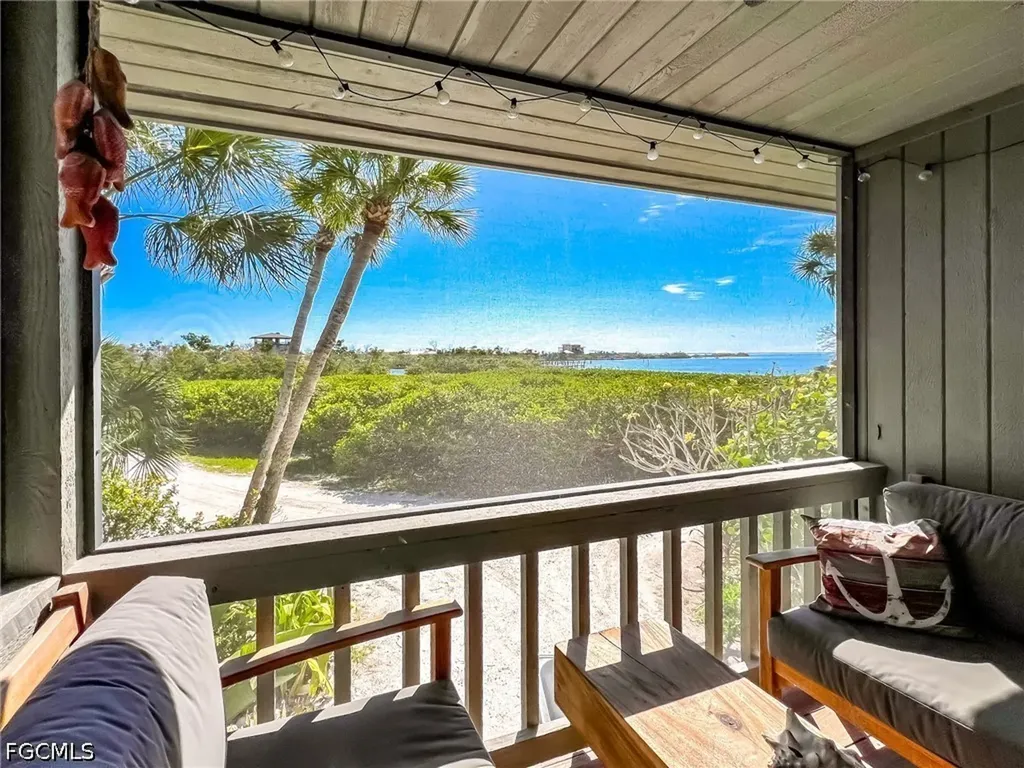 4580 Oyster Shell Dr & 370 Townhouse Lane Upper Captiva FL 33924
