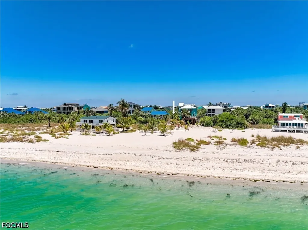 4580 Oyster Shell Dr & 370 Townhouse Lane Upper Captiva FL 33924